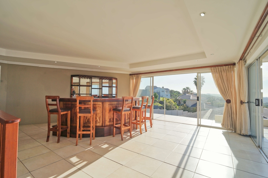 8 Bedroom Property for Sale in Winterstrand Eastern Cape